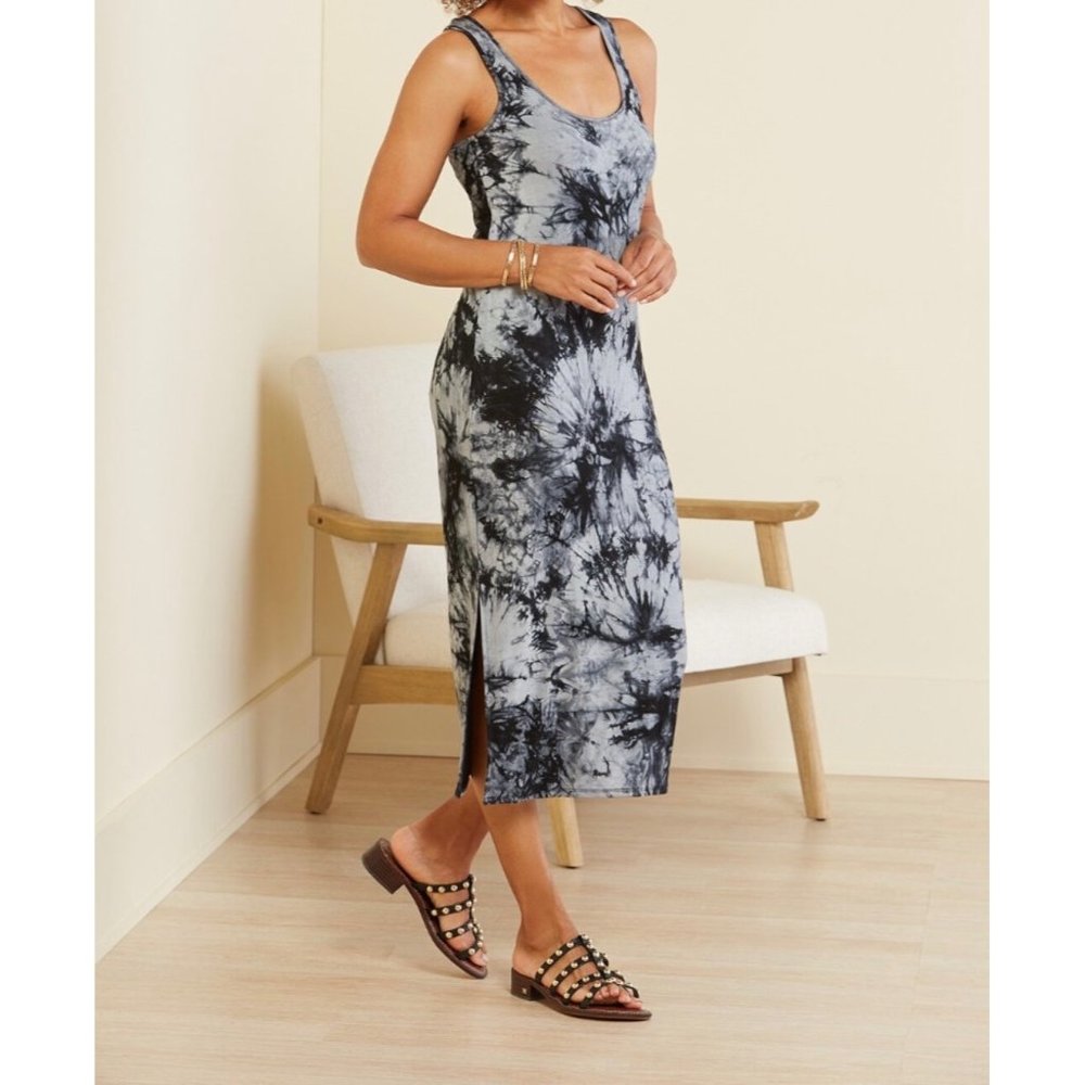 Evereve Black and Gray Tie-Dye Midi Dress